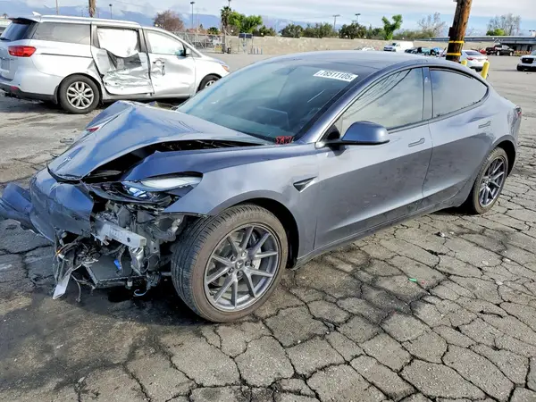 5YJ3E1EB2NF204628 2022 TESLA MODEL 3 - Image 1