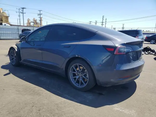 5YJ3E1EB2NF207710 2022 TESLA MODEL 3 - Image 2