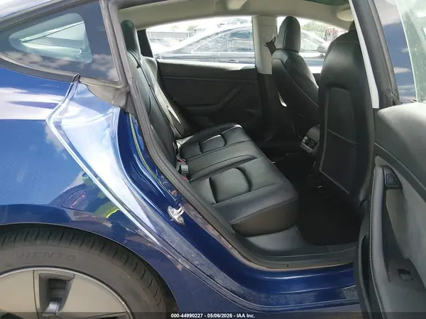 5YJ3E1EB2NF208047 2022 TESLA MODEL 3 - Image 8
