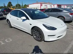 5YJ3E1EB2NF212213 2022 TESLA MODEL 3