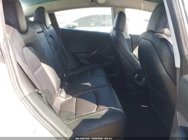 5YJ3E1EB2NF212213 2022 TESLA MODEL 3 - Image 8
