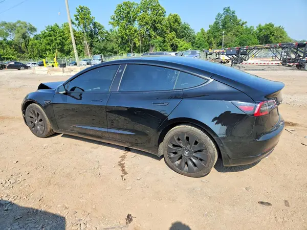 5YJ3E1EB2NF230453 2022 TESLA MODEL 3 - Image 2