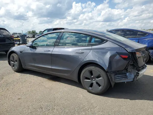 5YJ3E1EB2NF238553 2022 TESLA MODEL 3 - Image 2