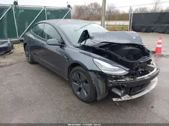 5YJ3E1EB2NF241713 2022 TESLA MODEL 3
