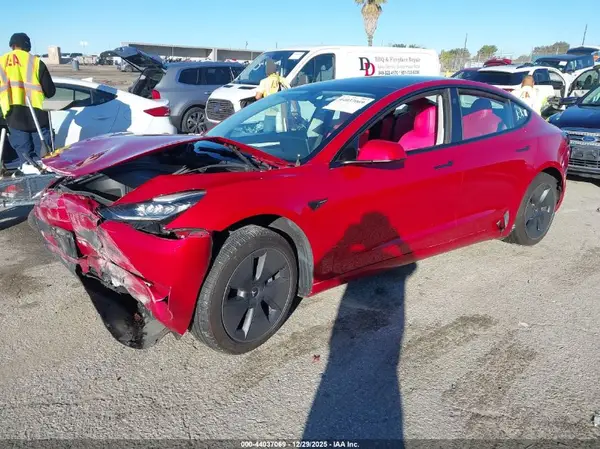5YJ3E1EB2NF241954 2022 TESLA MODEL 3 - Image 2