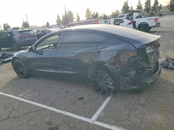 5YJ3E1EB2NF241968 2022 TESLA MODEL 3 - Image 2