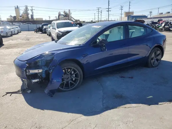 5YJ3E1EB2NF243381 2022 TESLA MODEL 3 - Image 1