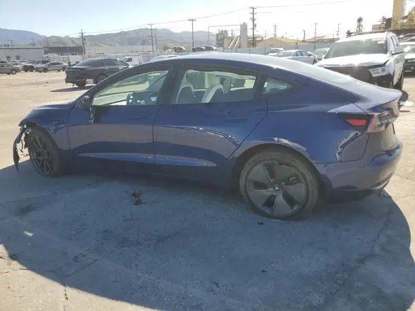 5YJ3E1EB2NF243381 2022 TESLA MODEL 3 - Image 2