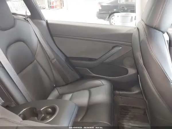 5YJ3E1EB2NF246023 2022 TESLA MODEL 3 - Image 8