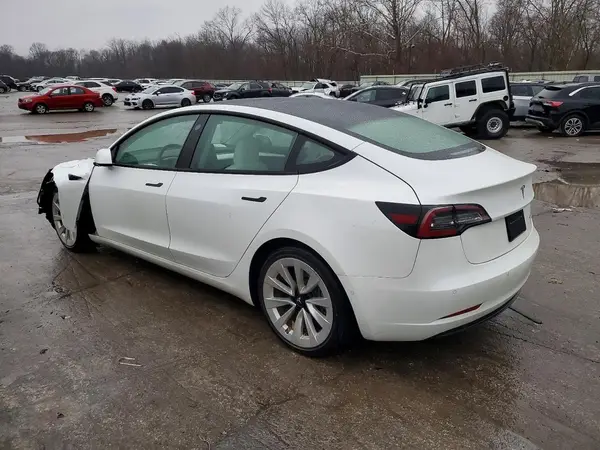 5YJ3E1EB2NF248368 2022 TESLA MODEL 3 - Image 2