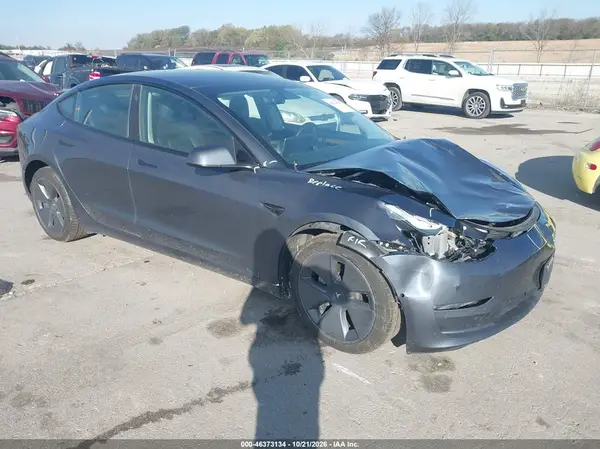 5YJ3E1EB2NF253263 2022 TESLA MODEL 3 - Image 1