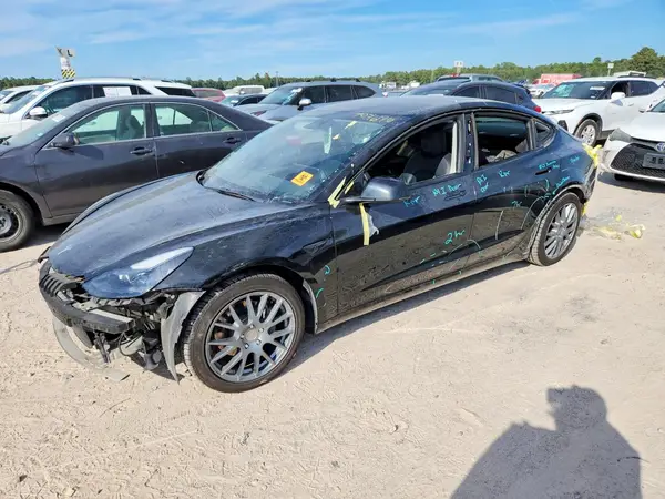 5YJ3E1EB2NF264585 2022 TESLA MODEL 3 - Image 1