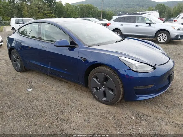 5YJ3E1EB2NF265476 2022 TESLA MODEL 3 - Image 1