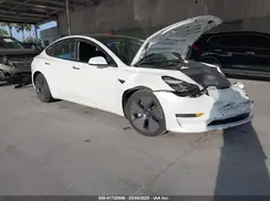 5YJ3E1EB2NF266594 2022 TESLA MODEL 3