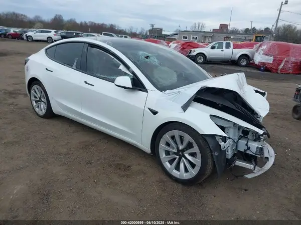 5YJ3E1EB2NF269947 2022 TESLA MODEL 3 - Image 1