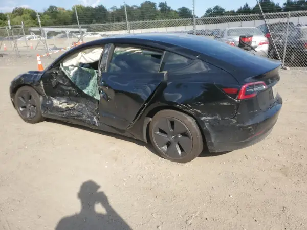 5YJ3E1EB2NF271908 2022 TESLA MODEL 3 - Image 2