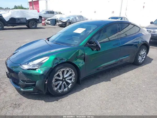 5YJ3E1EB2NF276879 2022 TESLA MODEL 3 - Image 2