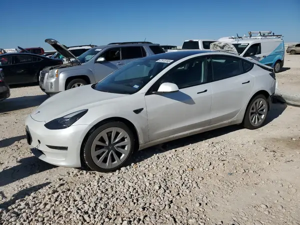 5YJ3E1EB2NF277448 2022 TESLA MODEL 3 - Image 1