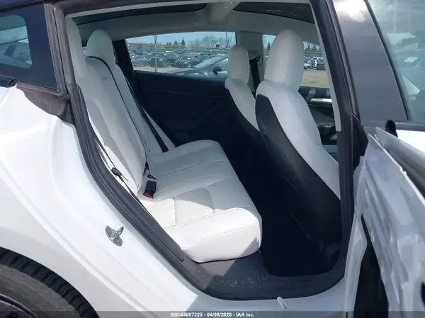 5YJ3E1EB2NF278440 2022 TESLA MODEL 3 - Image 8