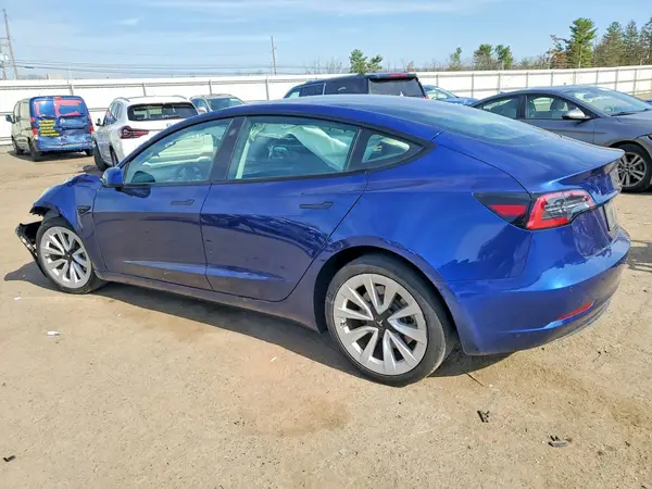 5YJ3E1EB2NF278728 2022 TESLA MODEL 3 - Image 2
