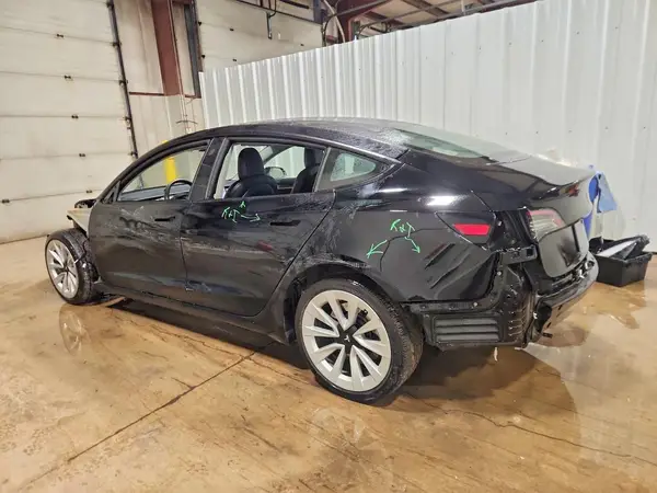 5YJ3E1EB2NF287221 2022 TESLA MODEL 3 - Image 2