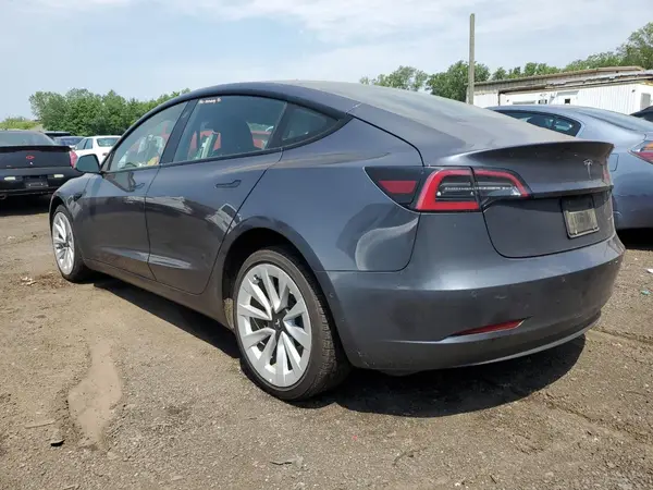 5YJ3E1EB2NF289356 2022 TESLA MODEL 3 - Image 2
