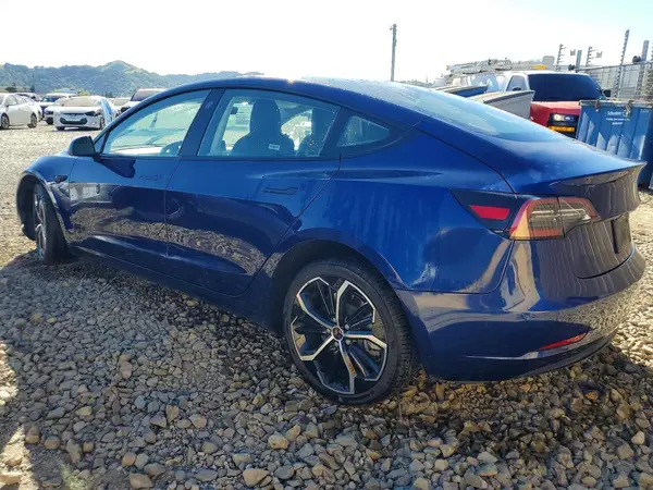 5YJ3E1EB2NF293844 2022 TESLA MODEL 3 - Image 2