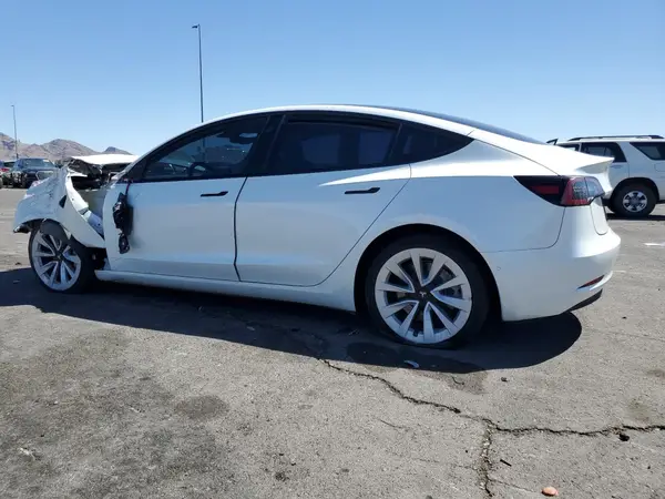 5YJ3E1EB2NF296954 2022 TESLA MODEL 3 - Image 2