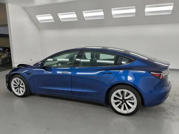 5YJ3E1EB2NF305166 2022 TESLA MODEL 3 - Image 2