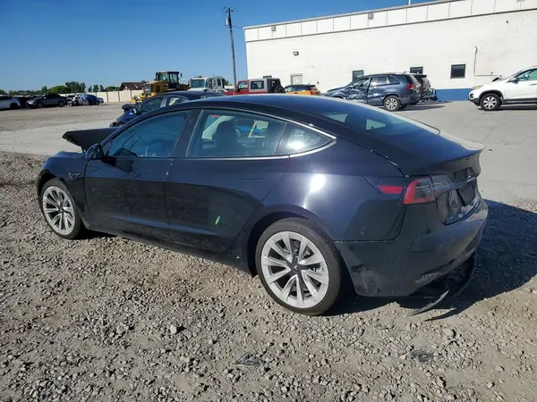 5YJ3E1EB2NF305183 2022 TESLA MODEL 3 - Image 2