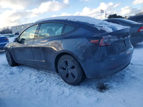 5YJ3E1EB2NF323439 2022 TESLA MODEL 3 - Image 2