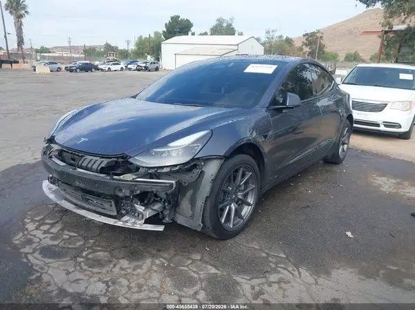 5YJ3E1EB2NF332884 2022 TESLA MODEL 3 - Image 2