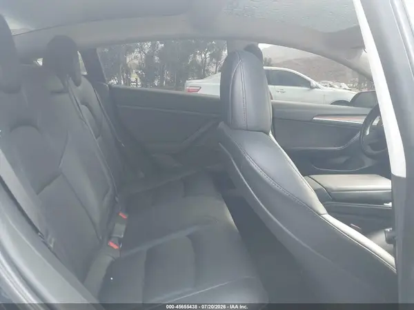 5YJ3E1EB2NF332884 2022 TESLA MODEL 3 - Image 8