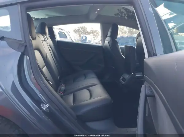 5YJ3E1EB2NF334148 2022 TESLA MODEL 3 - Image 8