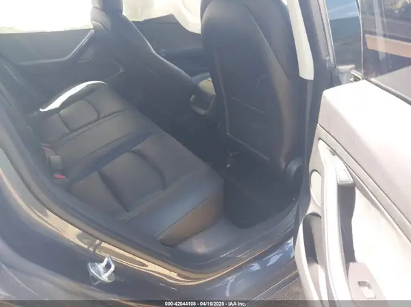 5YJ3E1EB2NF335641 2022 TESLA MODEL 3 - Image 8