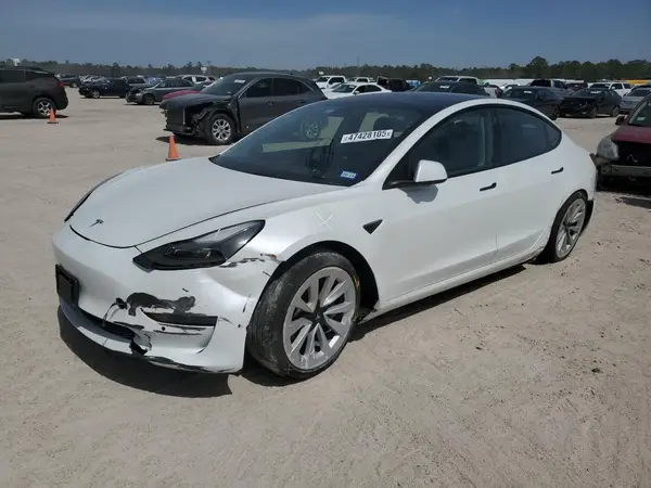 5YJ3E1EB2NF344341 2022 TESLA MODEL 3 - Image 1