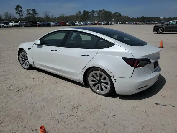 5YJ3E1EB2NF344341 2022 TESLA MODEL 3 - Image 2