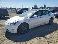 5YJ3E1EB2NF349605 2022 TESLA MODEL 3