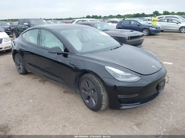 5YJ3E1EB2NF351211 2022 TESLA MODEL 3 - Image 1