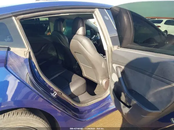 5YJ3E1EB2NF351807 2022 TESLA MODEL 3 - Image 8