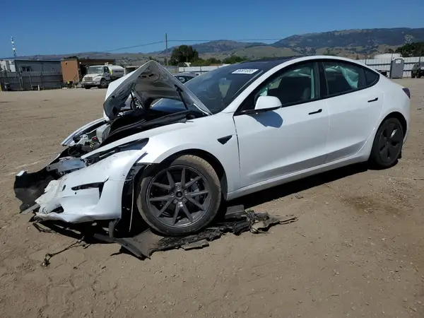 5YJ3E1EB2NF360510 2022 TESLA MODEL 3 - Image 1