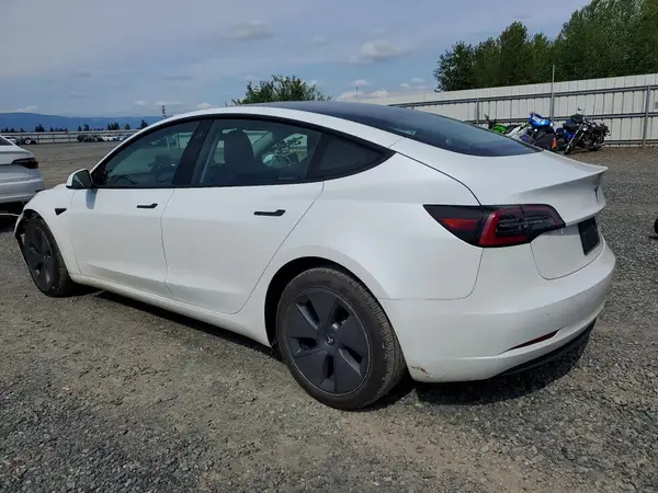 5YJ3E1EB2NF363147 2022 TESLA MODEL 3 - Image 2