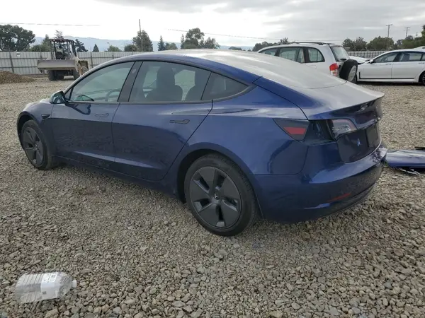 5YJ3E1EB2NF363553 2022 TESLA MODEL 3 - Image 2
