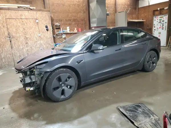 5YJ3E1EB2PF388844 2023 TESLA MODEL 3 - Image 1