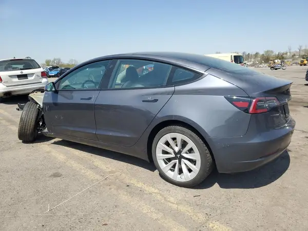 5YJ3E1EB2PF389041 2023 TESLA MODEL 3 - Image 2