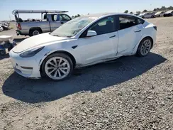 5YJ3E1EB2PF392697 2023 TESLA MODEL 3