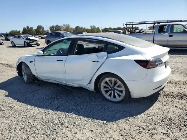 5YJ3E1EB2PF392697 2023 TESLA MODEL 3 - Image 2