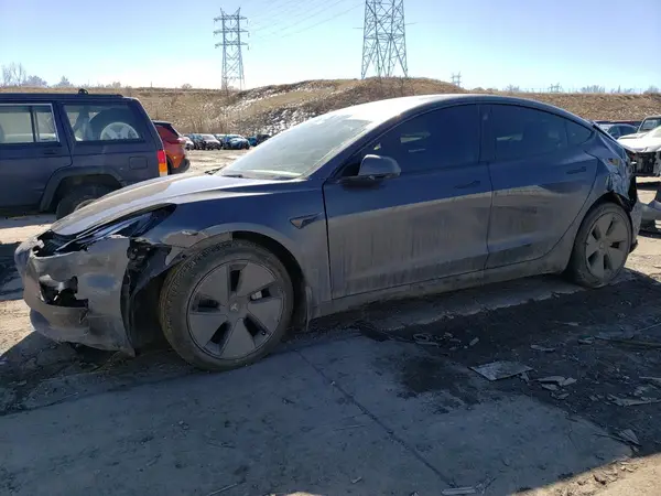 5YJ3E1EB2PF392859 2023 TESLA MODEL 3 - Image 1