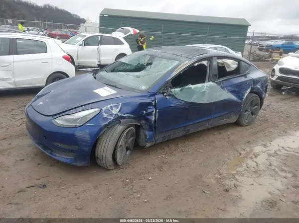 5YJ3E1EB2PF600299 2023 TESLA MODEL 3 - Image 2