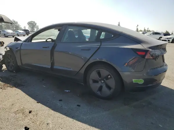 5YJ3E1EB2PF610783 2023 TESLA MODEL 3 - Image 2